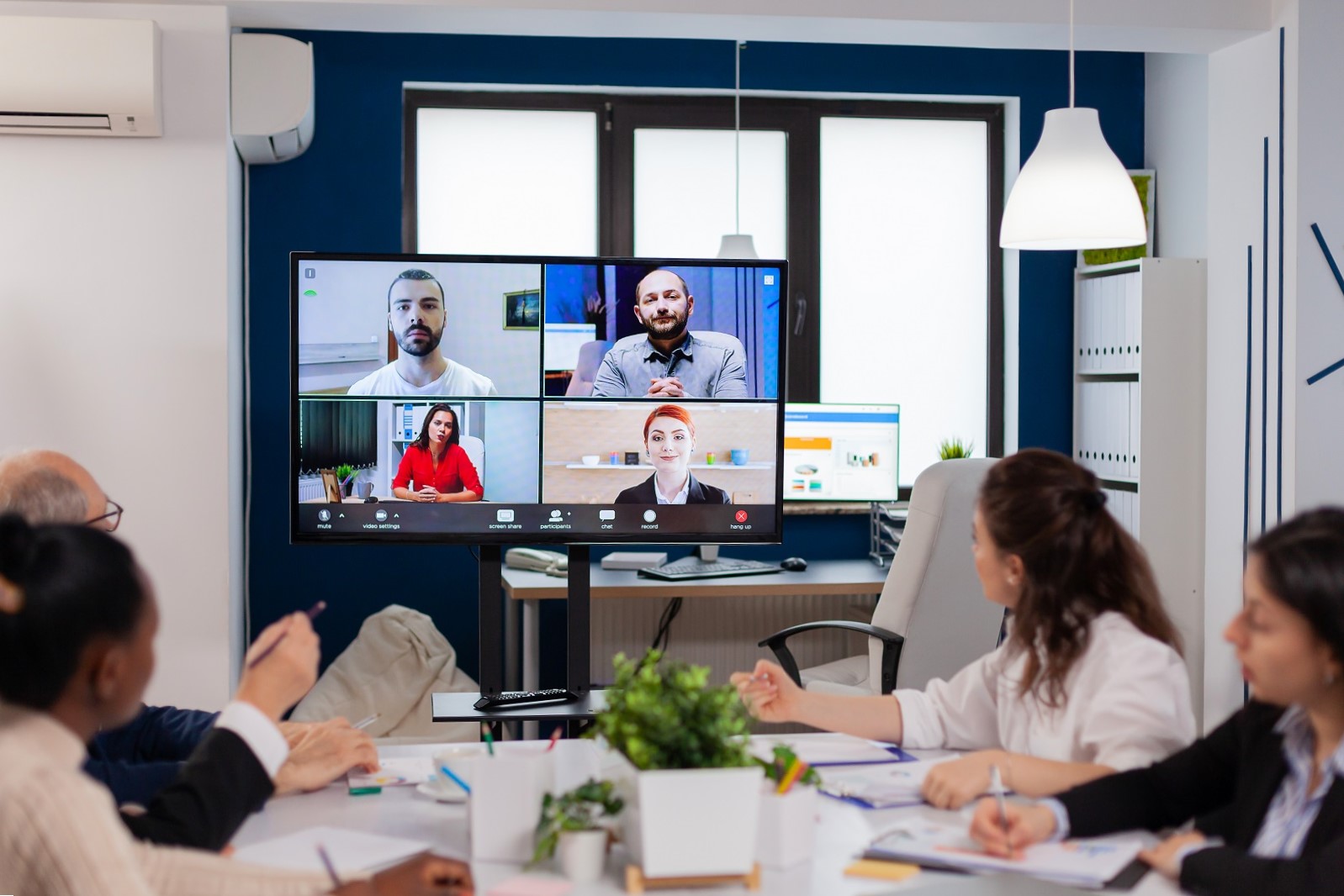 Interpretación Simultánea Remota - Comites de empresas